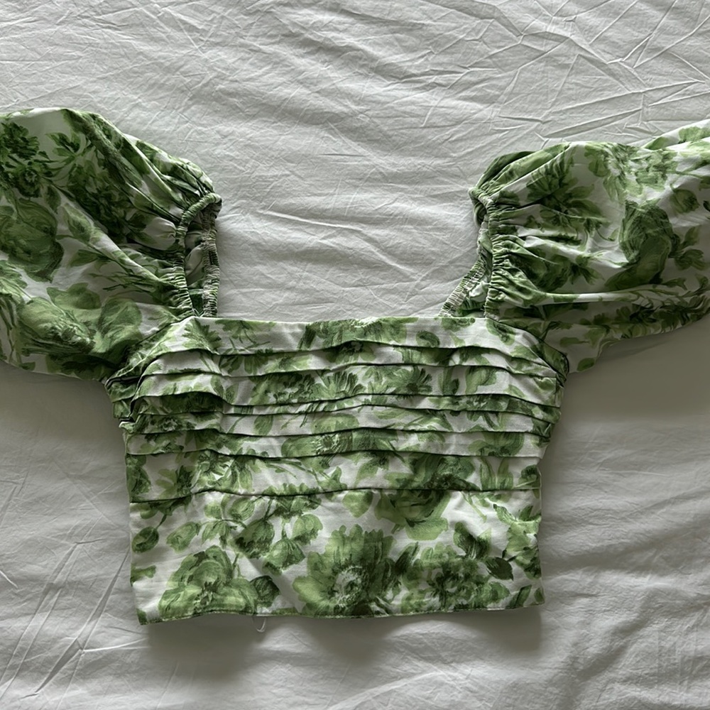 Green and white square neck puff shoulder crop top